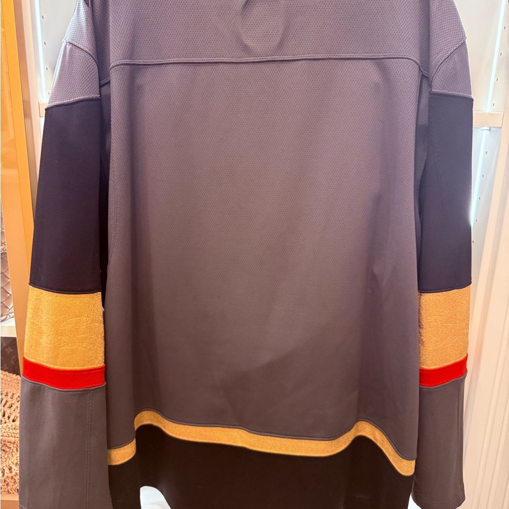 Fanatics Vegas Golden Knights Jersey in Gray and Gold - Picture 3 of 3